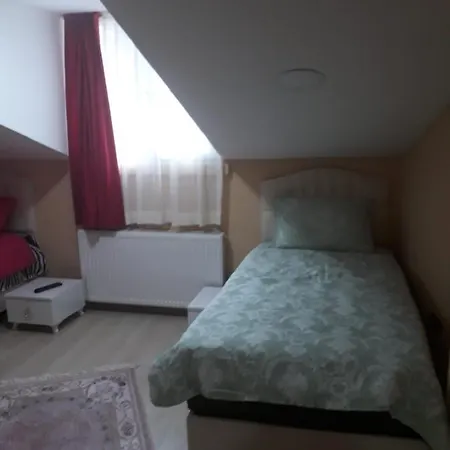Saida * Κωνσταντινούπολη